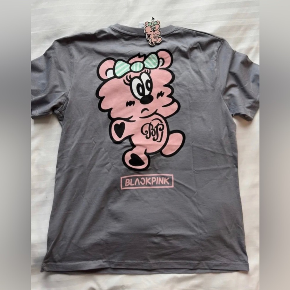 Black Pink x Verdy Collab t shirt